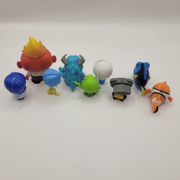 2020 Disney Pixar Minis 9 Character Toy lot-Sully, Mike, Nemo, Dory, WallE, Joy - Picture 2 of 9